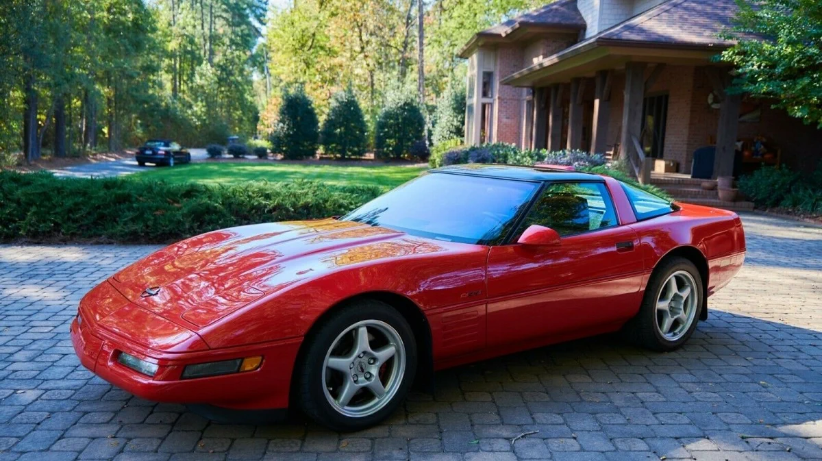 Click to Enlarge-Esc to Close Corvette Generations/C4/C4 1992 ZR1 front.webp